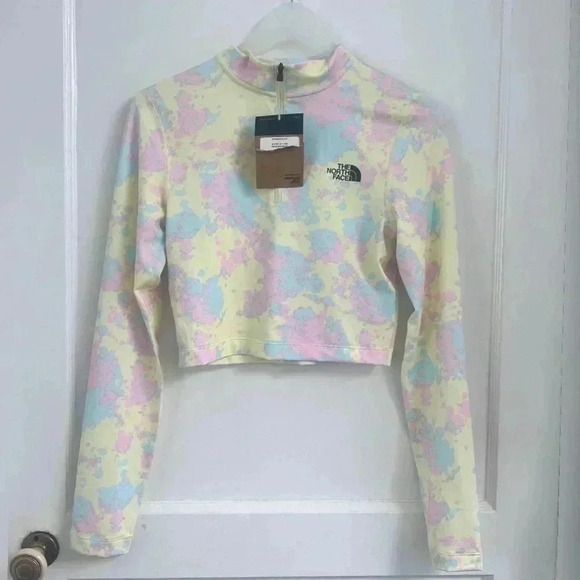 The North Face 1/4 zip fitted cropped long
sleeve top in tie dye SOLD OUT - Picture 2 of 6